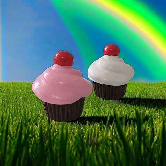 Paradise Kids Cupcake Play Food Replacement Pieces Parts Cake Pink White Icing. - Picture 1 of 16